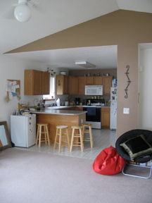 Diamond.Livingroom2Kitchen.jpg